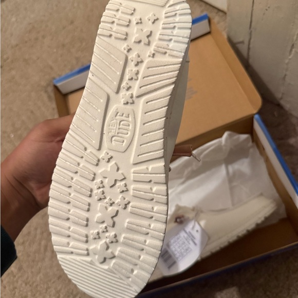 NWT IN BOX Hey Dude Women’s size 9 - Picture 3 of 4